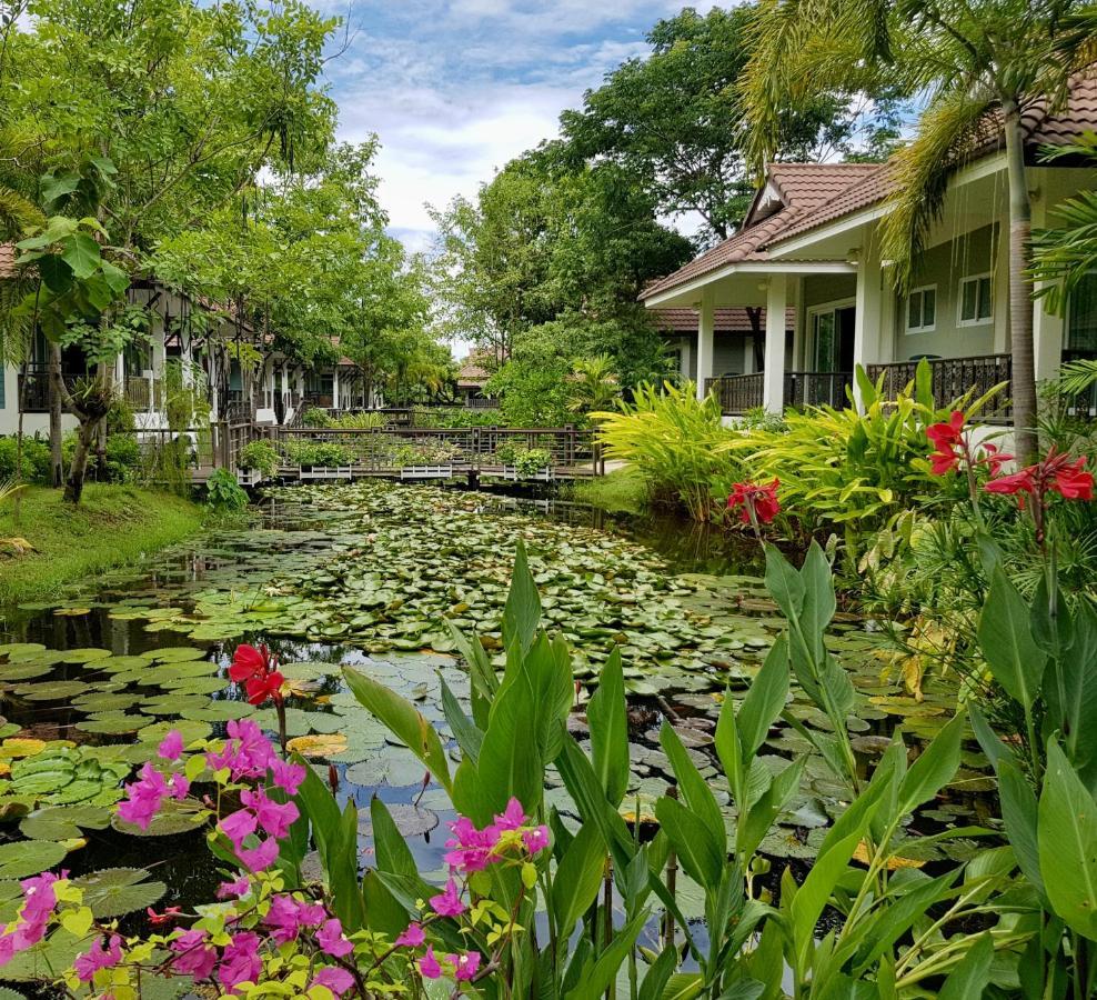 Le Charme Sukhothai Historical Park Ngoại thất bức ảnh